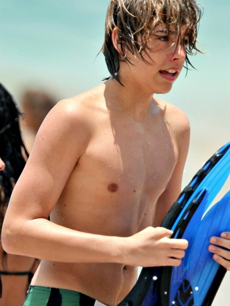 Cole Sprouse 8.5 x 11 Color Photograph Art Print Photo Picture Collectibles:Photographic Images:Photographs Style Your Walls